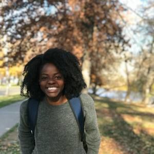 Meet your Posher, Clarissa